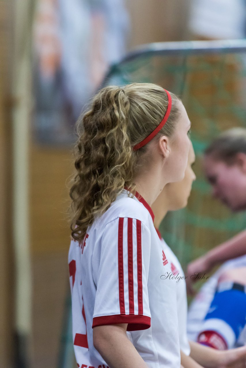 Bild 330 - Volksbank-Cup Horst